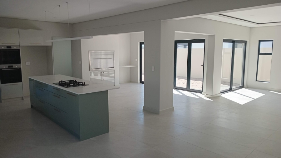 4 Bedroom Property for Sale in Sandown Western Cape